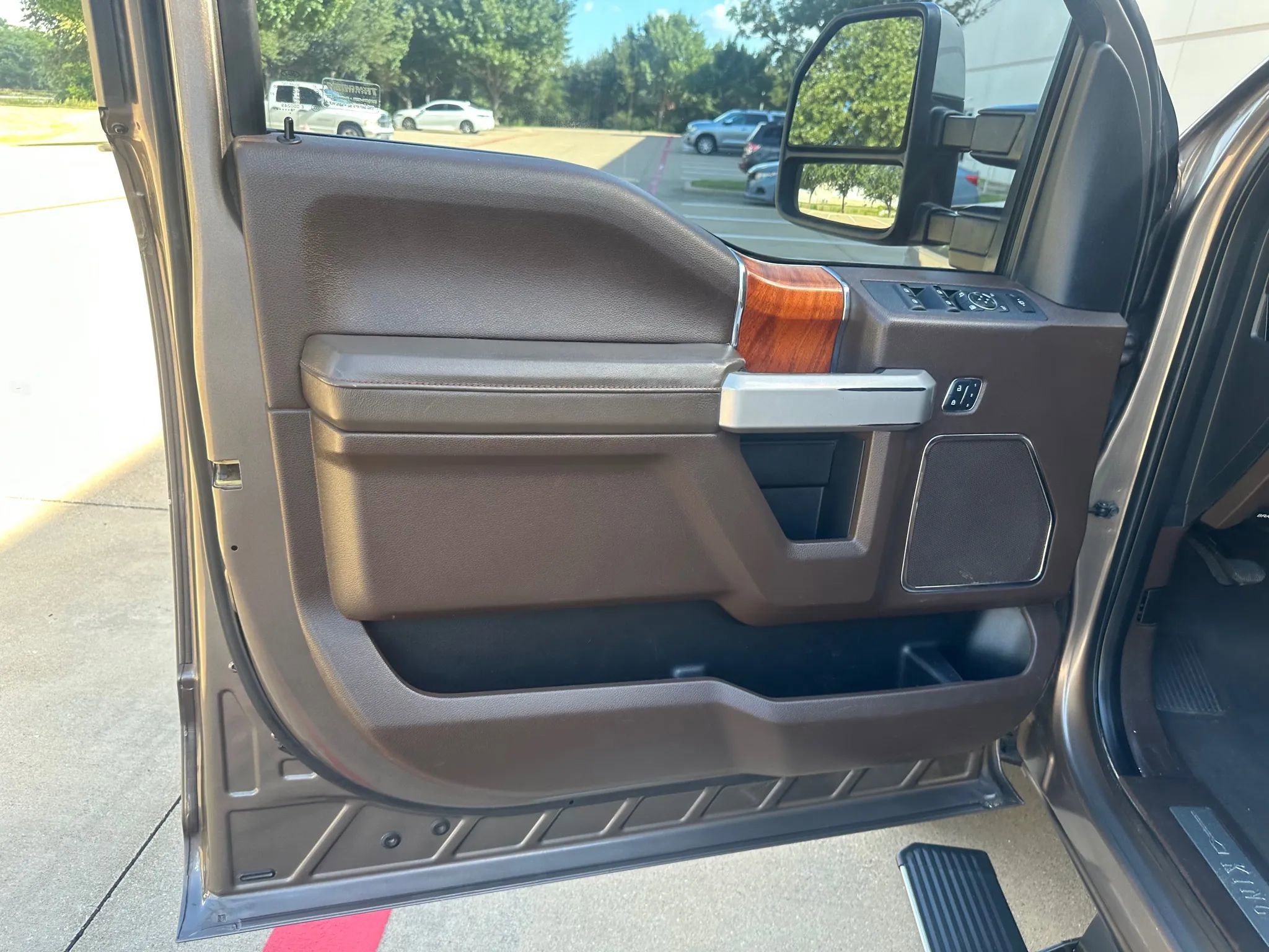 Used 2019 Ford F350 King Ranch w/ King Ranch Ultimate Package image 21
