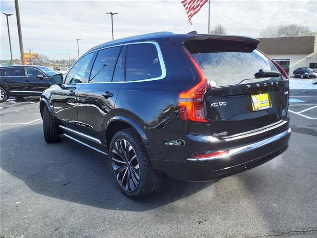 Used 2025 Volvo XC90 T8 Plus w/ Protection Package Premier image 5