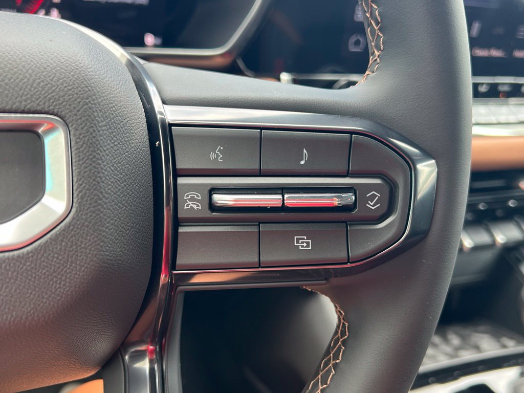 New 2026 GMC Canyon AT4 AWD/4WD image 17