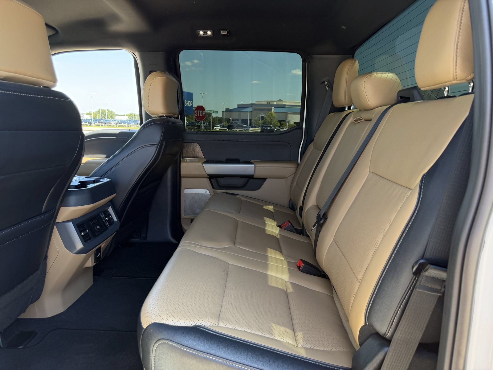 Used 2025 Ford F250 Lariat w/ Chrome Package AWD/4WD image 25