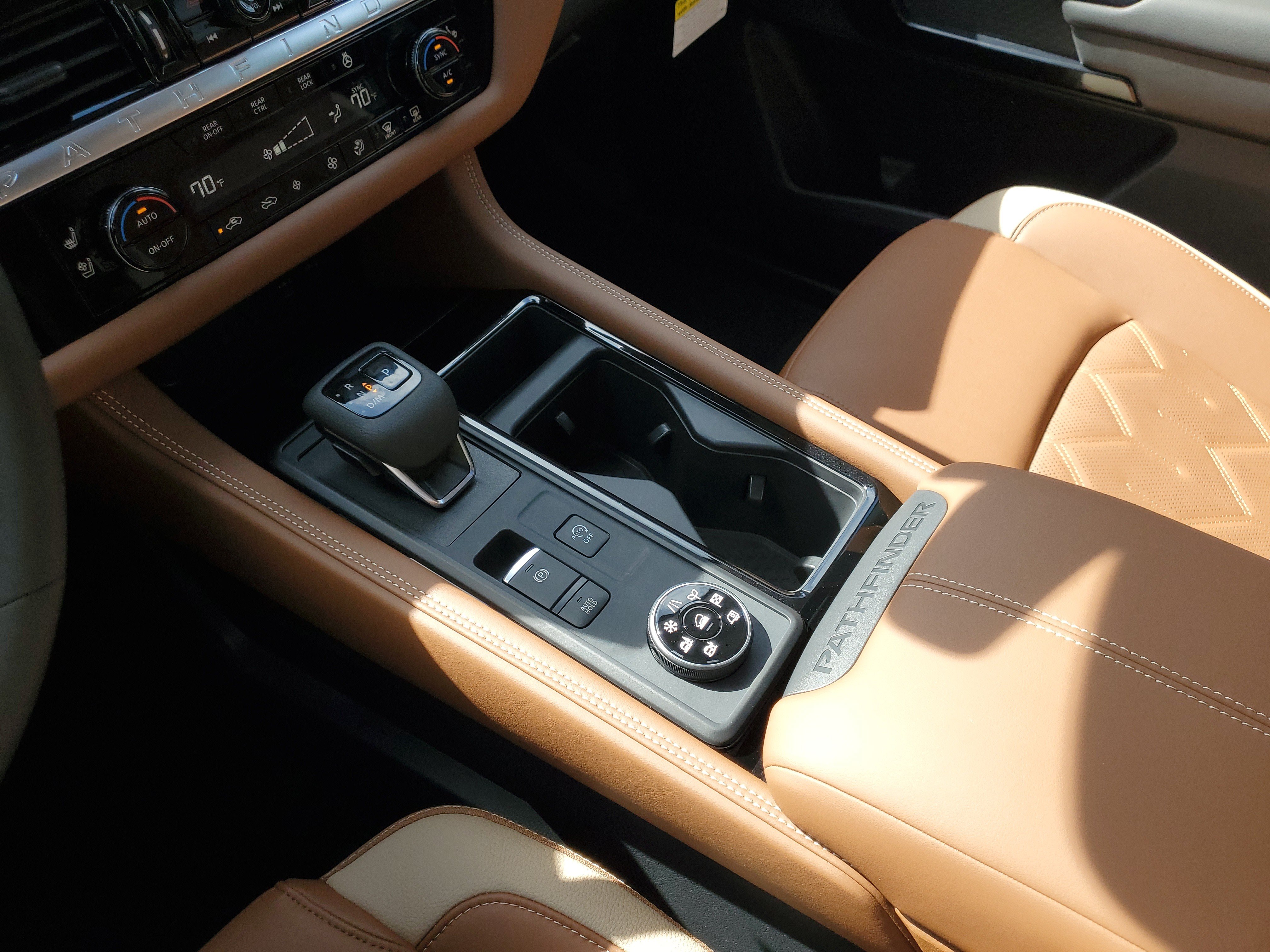 New 2026 Nissan Pathfinder Platinum AWD/4WD image 21