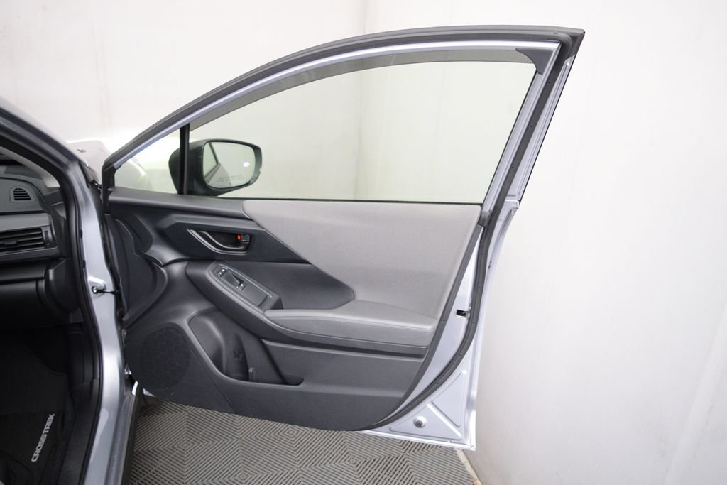 Used 2024 Subaru Crosstrek 2.0i Premium w/ Crosstrek Mirror Package AWD/4WD image 15