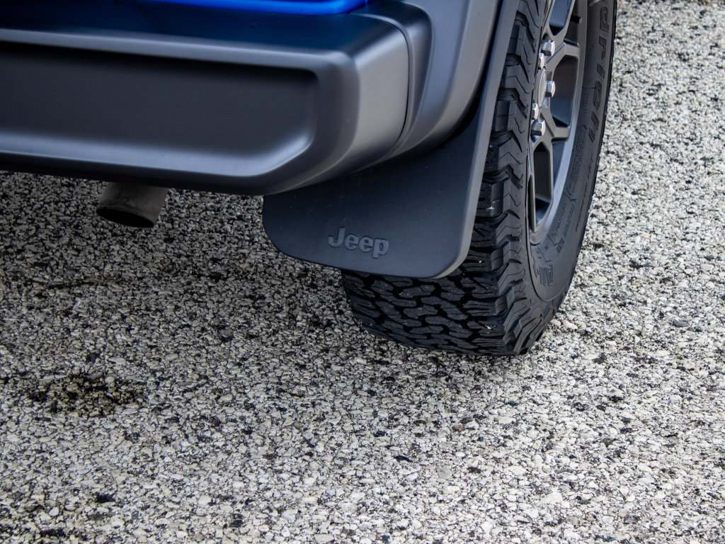 Used 2024 Jeep Wrangler Willys image 25