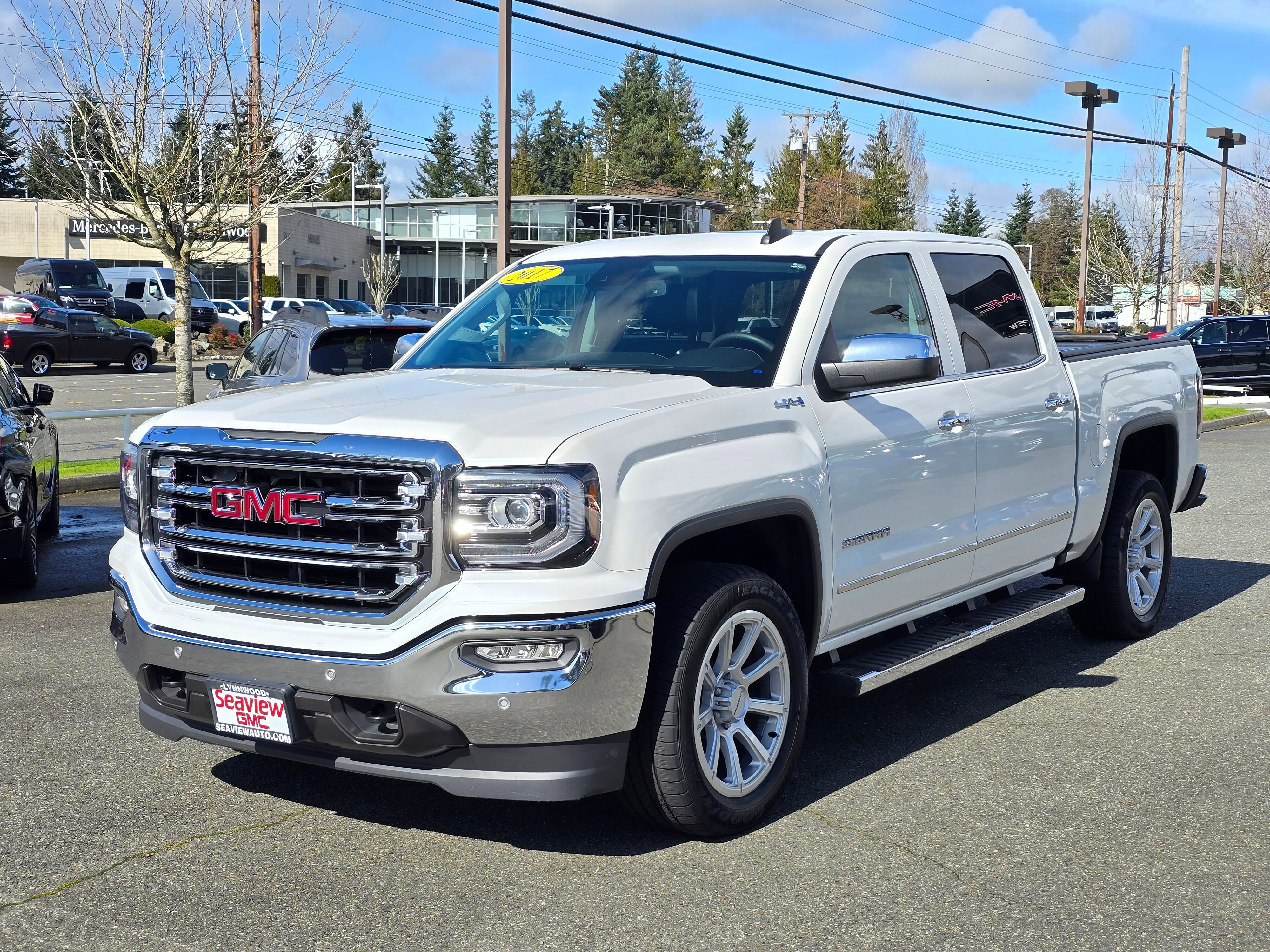 Used 2017 GMC Sierra 1500 SLT image 3