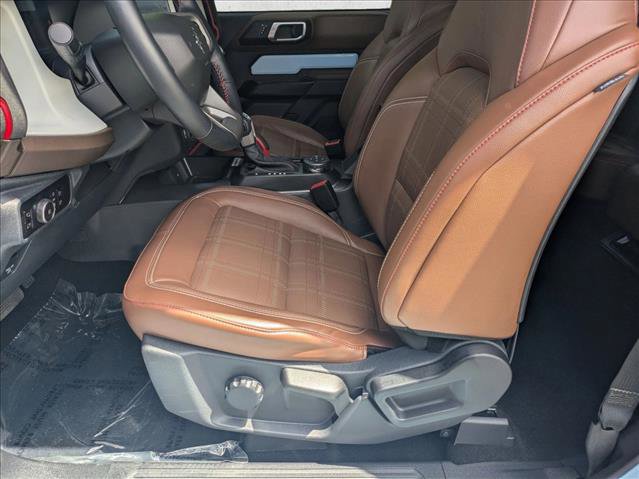 Used 2024 Ford Bronco Heritage Edition AWD/4WD image 16