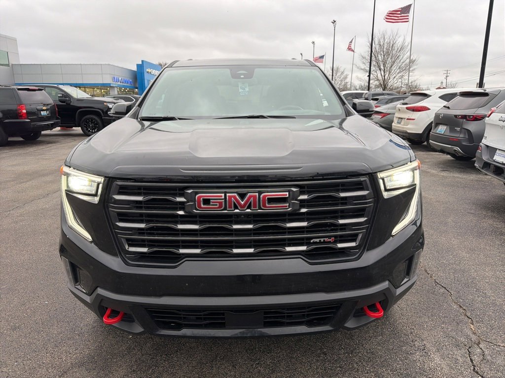 Used 2024 GMC Acadia AT4 w/ Luxury Package image 2