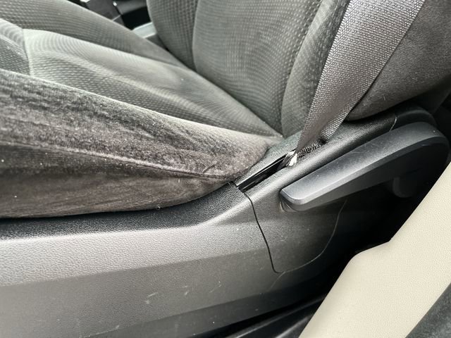 Used 2017 Dodge Grand Caravan SE image 16