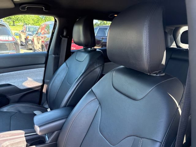 Used 2023 Jeep Compass Latitude AWD/4WD image 9