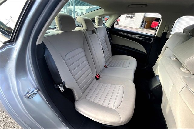 Used 2020 Ford Fusion S image 29