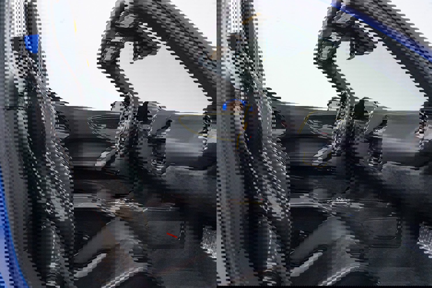 Used 2022 Ferrari SF90 Spider image 33