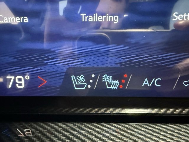 New 2026 Chevrolet Traverse High Country w/ LPO, Floor Liner Package image 21