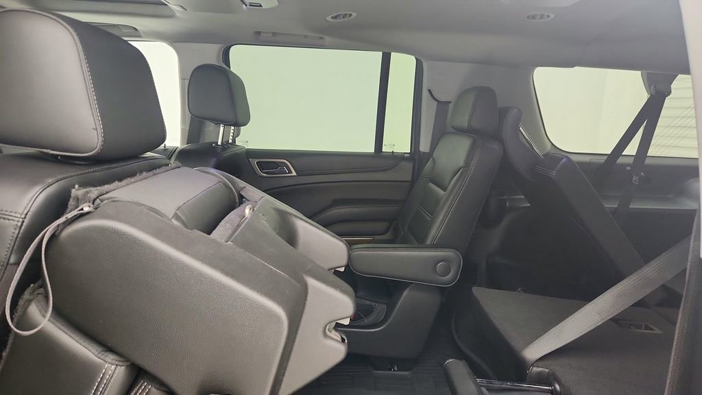Used 2020 GMC Yukon XL Denali w/ Open Road Package RWD image 21
