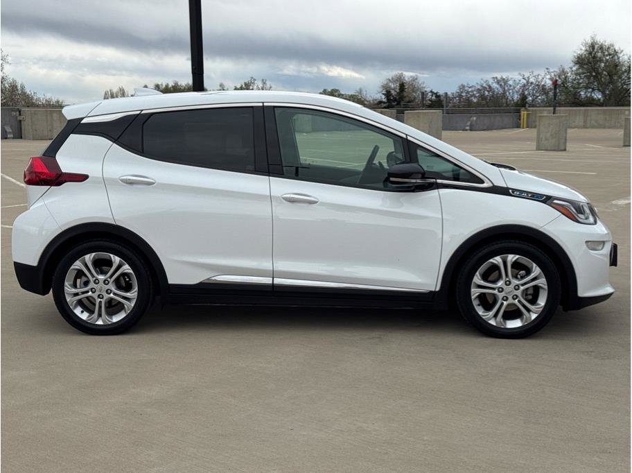 Used 2017 Chevrolet Bolt LT image 9