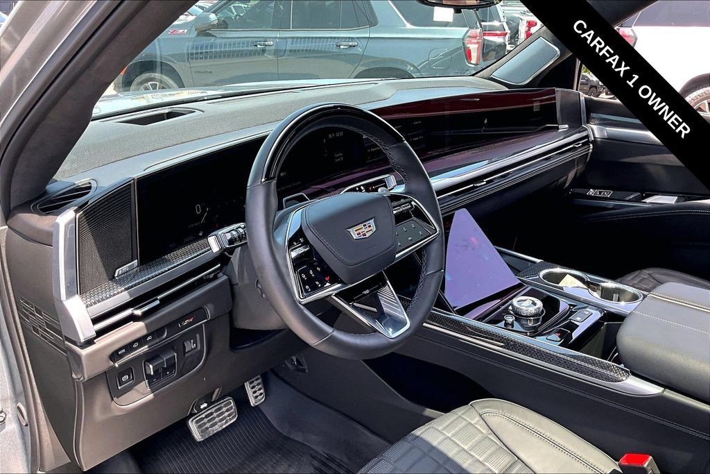 Used 2025 Cadillac Escalade V AWD/4WD image 5