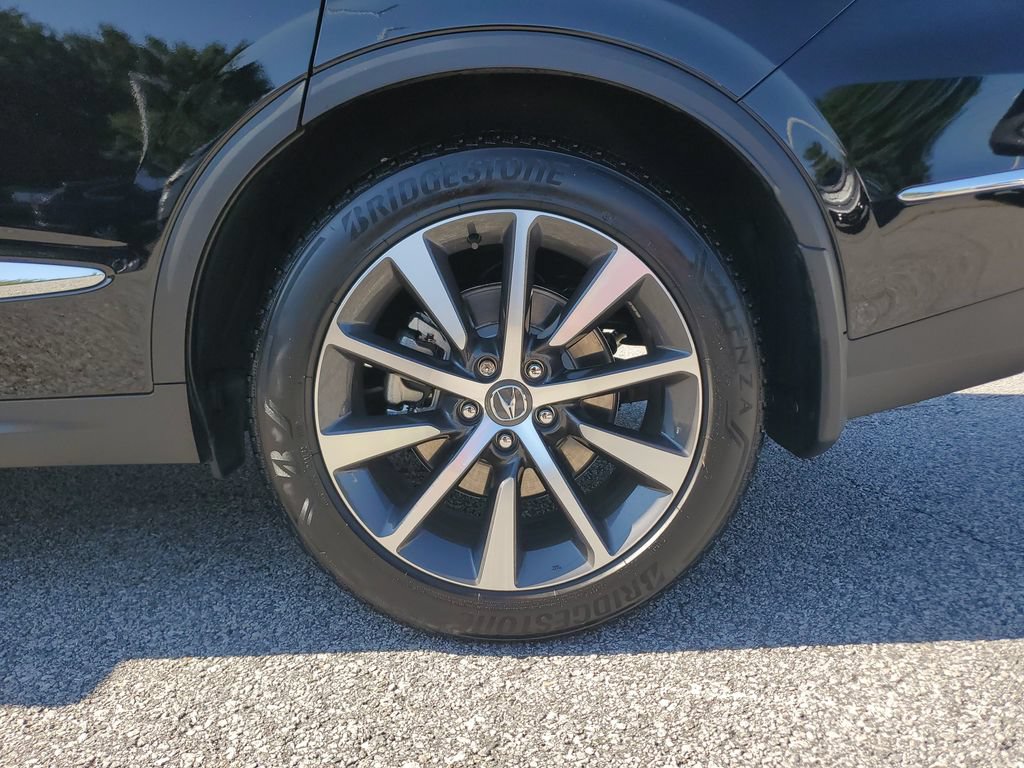 Certified 2026 Acura MDX w/ Technology Package FWD image 11