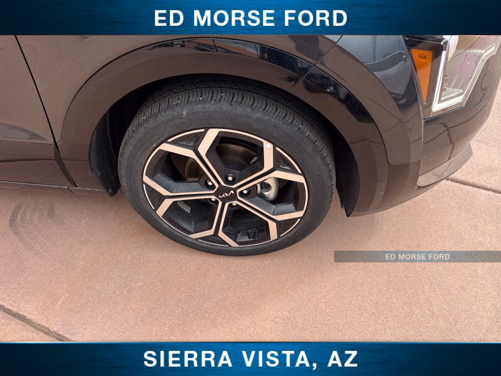 Certified 2025 Kia Niro EX Touring FWD image 39