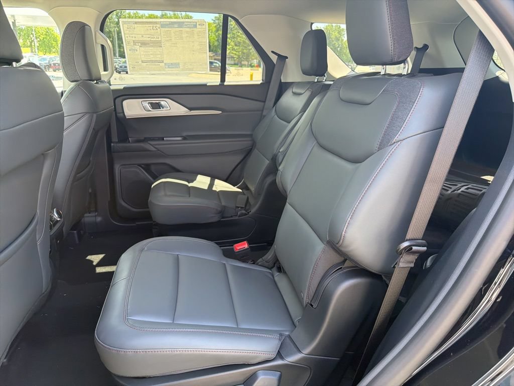 New 2026 Ford Explorer Active w/ Active Comfort Package AWD/4WD image 11
