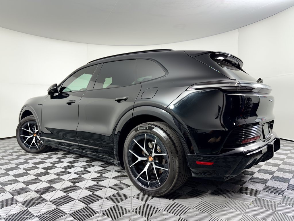 New 2026 Porsche Cayenne Electric AWD/4WD image 3