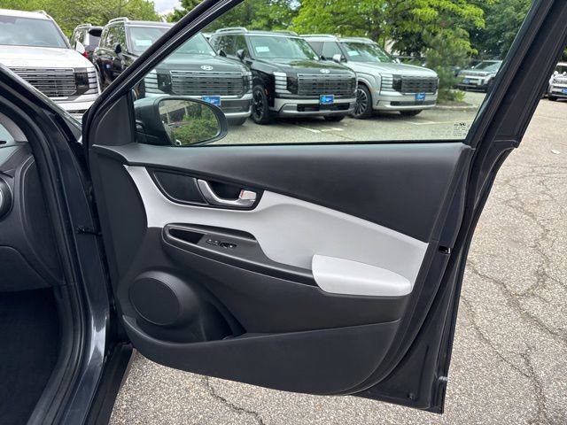 Certified 2023 Hyundai Kona SEL w/ Convenience Package AWD/4WD image 34