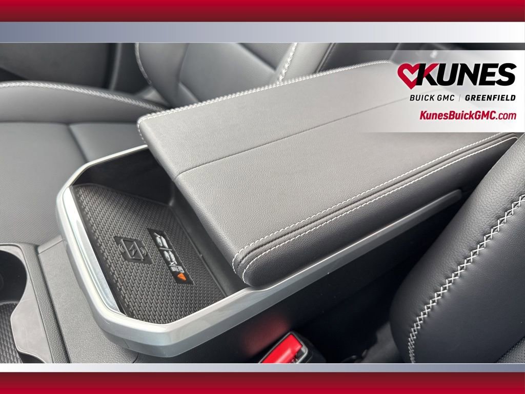 New 2026 GMC Terrain Denali w/ LPO, Floor Liner Package image 22