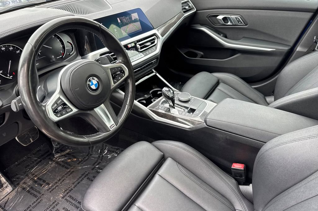 Used 2020 BMW 330i Sedan w/ M Sport Package RWD image 9
