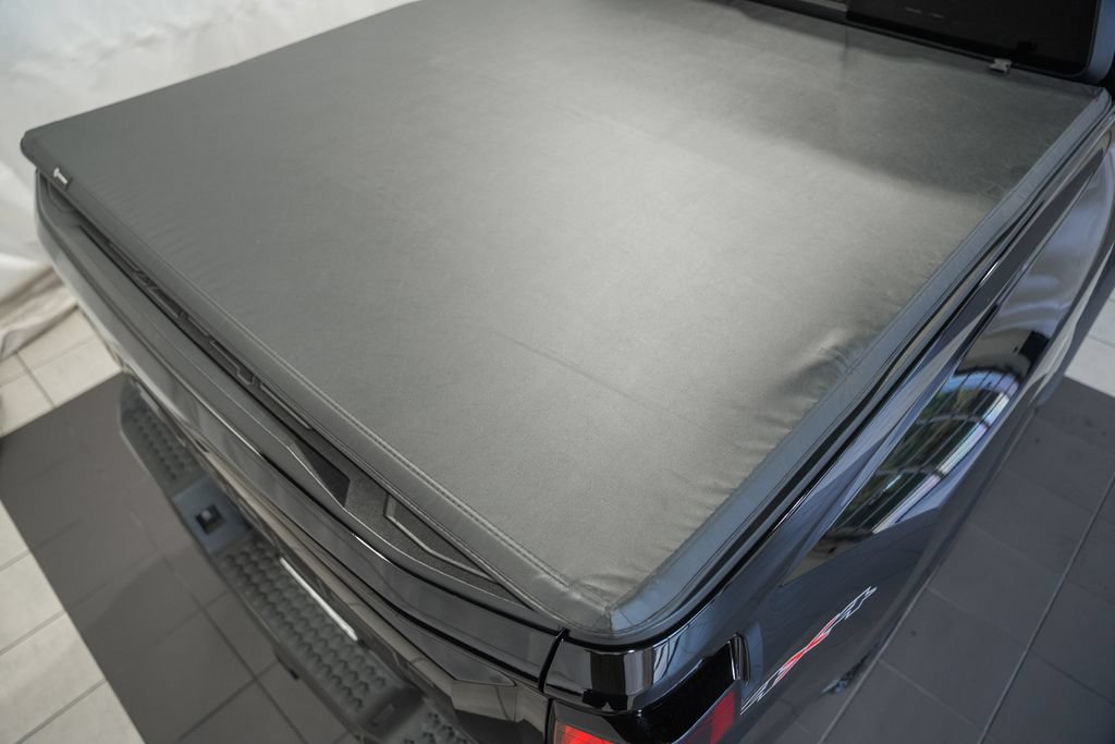Used 2024 Chevrolet Colorado LT w/ LT Convenience Package AWD/4WD image 8