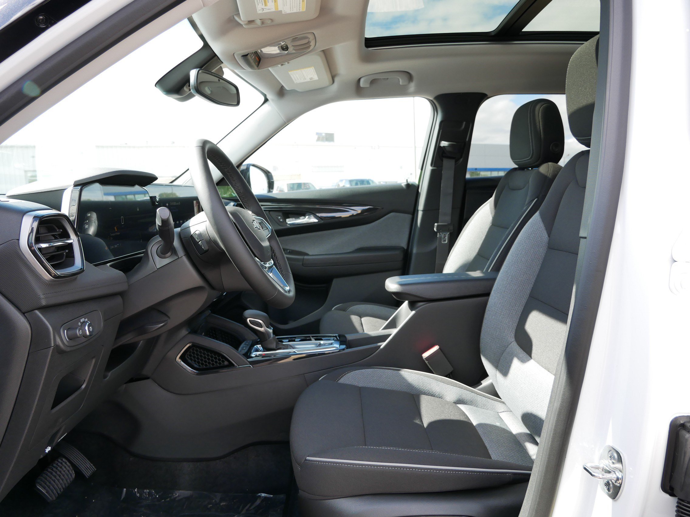 New 2026 Chevrolet TrailBlazer LT w/ Convenience Package AWD/4WD image 11