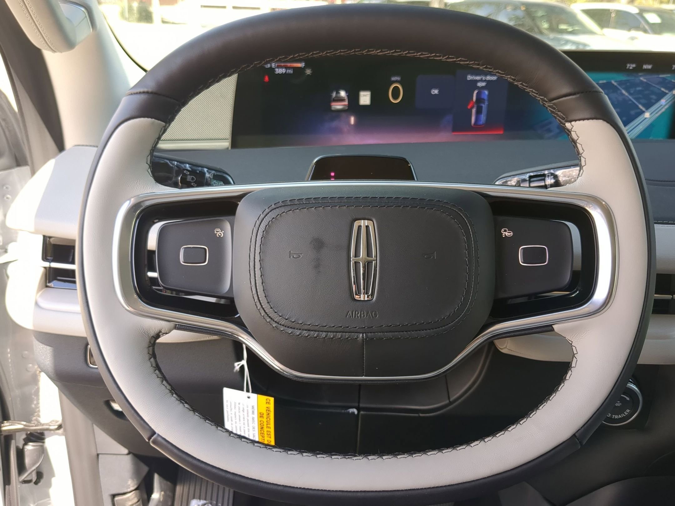 New 2026 Lincoln Navigator Premier AWD/4WD image 13