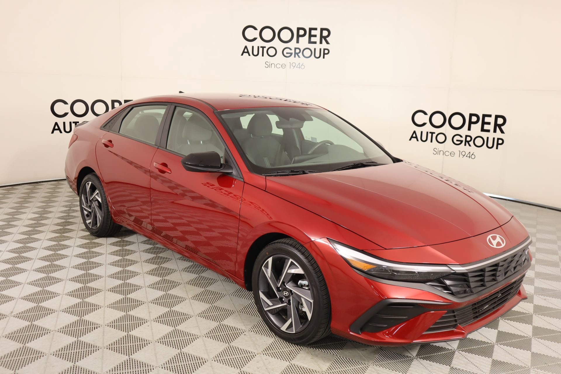 Certified 2025 Hyundai Elantra Sport image 1