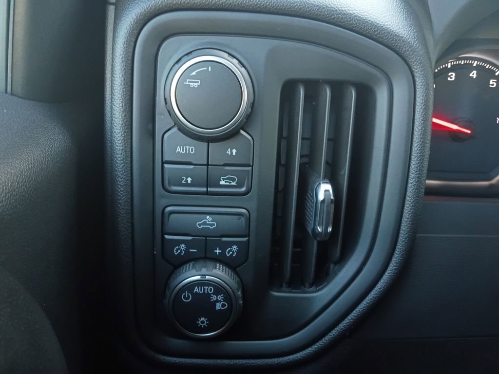 Used 2025 Chevrolet Silverado 1500 Custom w/ Turbomax Blackout Package image 12
