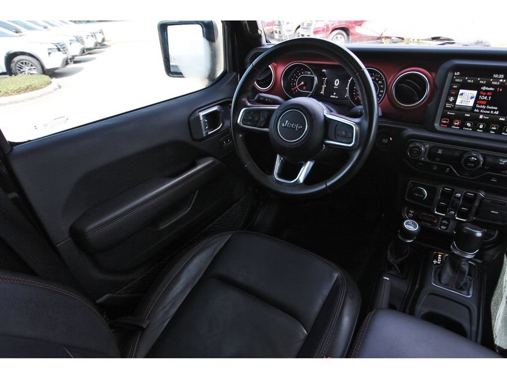 Used 2022 Jeep Gladiator Rubicon w/ Trailer Tow Package AWD/4WD image 9