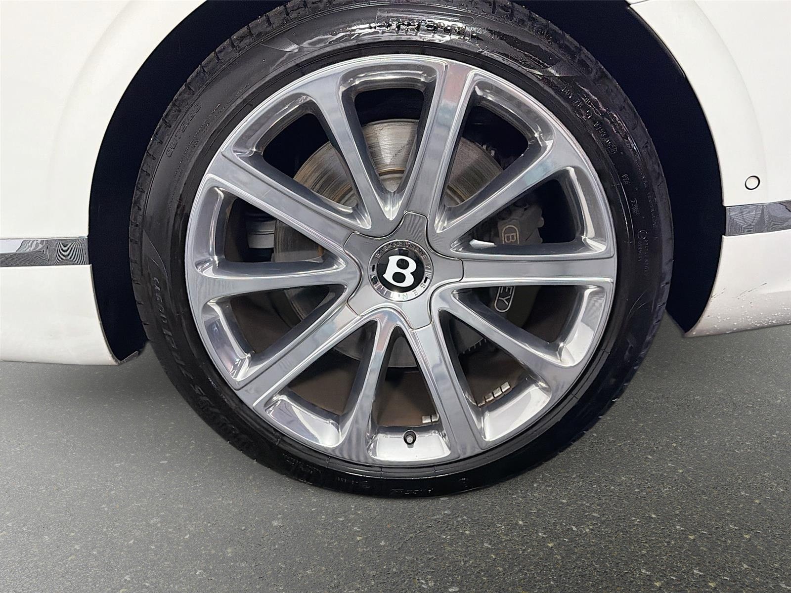 Used 2022 Bentley Continental GT AWD/4WD image 27