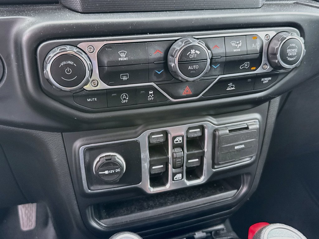 Used 2022 Jeep Wrangler Unlimited Sport AWD/4WD image 15