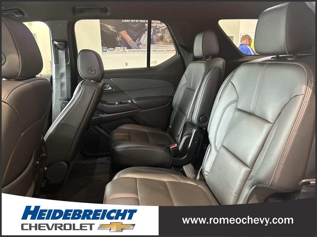 Certified 2022 Chevrolet Traverse RS w/ LPO, Floor Liner Package FWD image 12