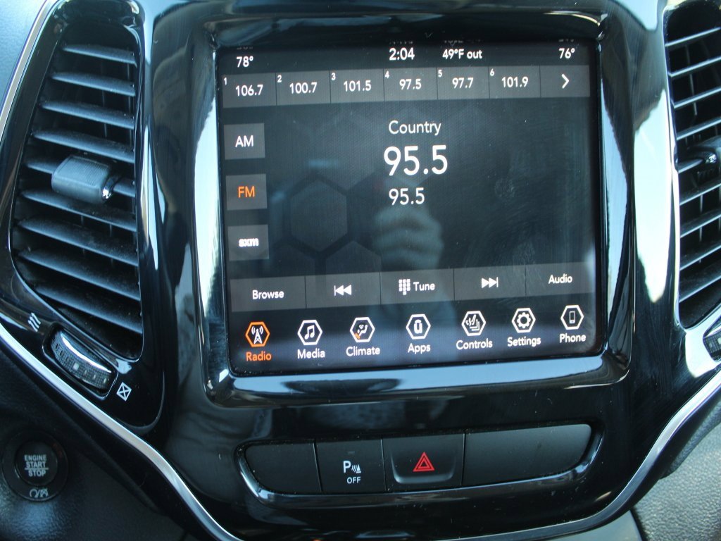 Used 2020 Jeep Cherokee Limited image 7