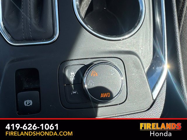Used 2020 Chevrolet Traverse LT w/ Driver Confidence II Package AWD/4WD image 27