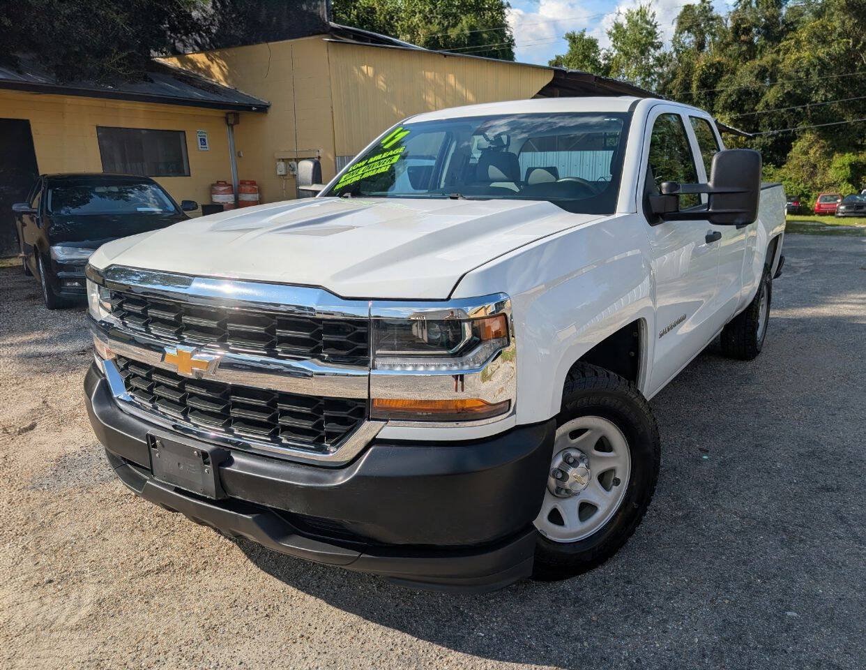 Used 2017 Chevrolet Silverado 1500 W/T w/ Trailering Package RWD image 9