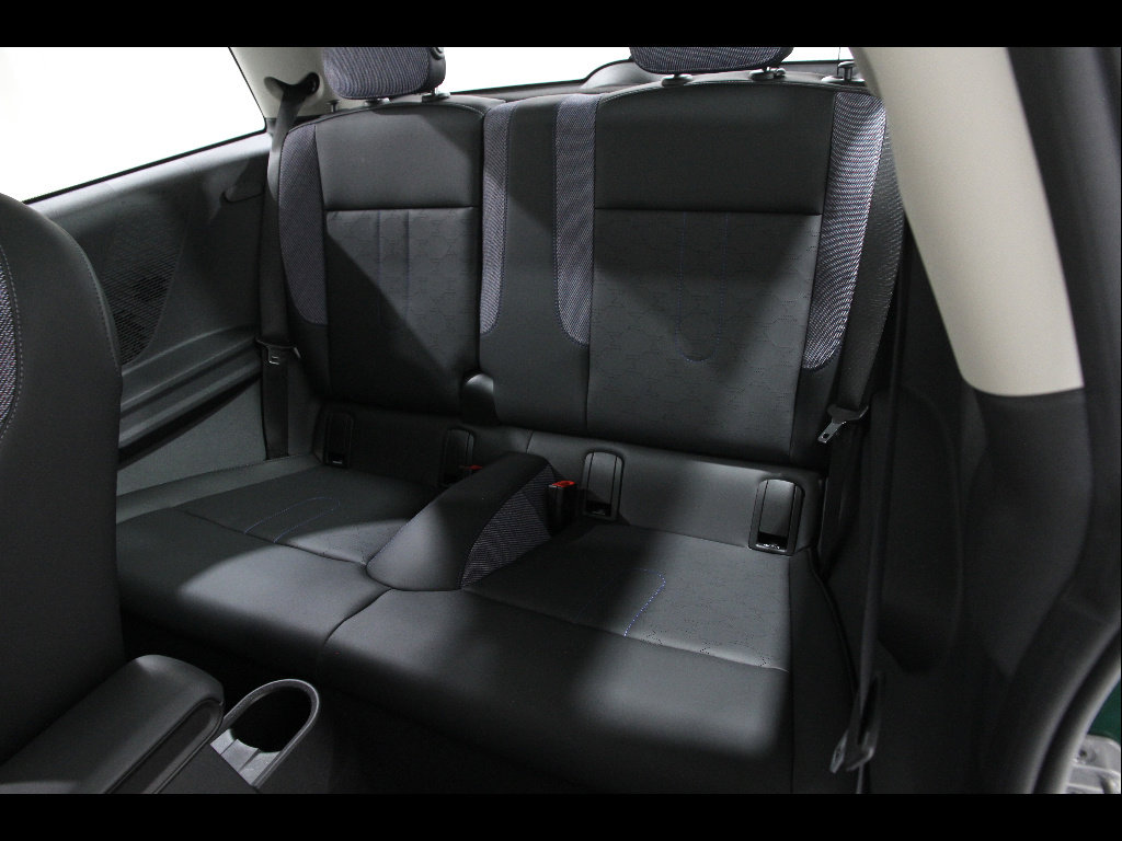 Certified 2025 MINI Cooper S FWD image 19