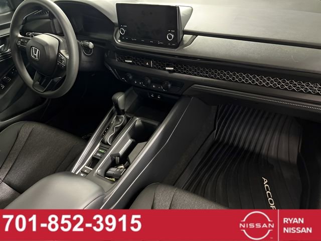 Used 2024 Honda Accord EX image 31