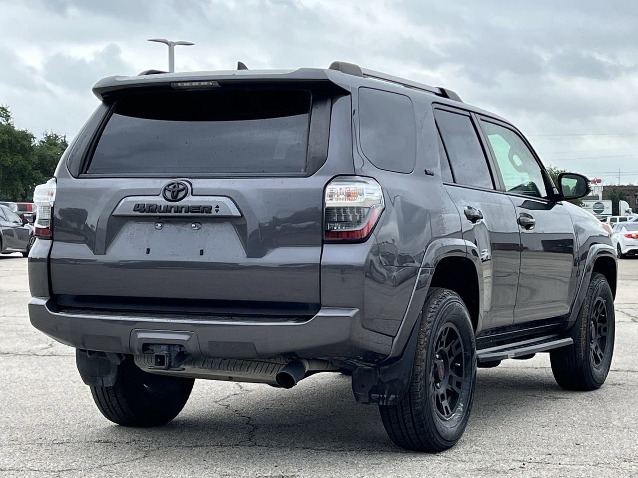 Used 2021 Toyota 4Runner SR5 Premium w/ Moonroof Package AWD/4WD image 5