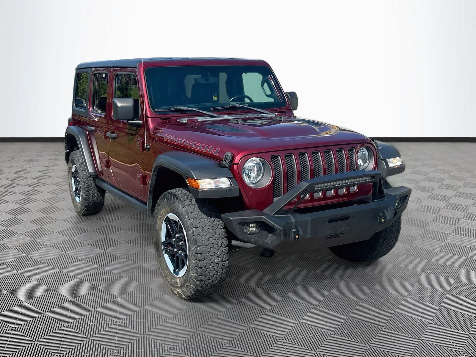 Used 2022 Jeep Wrangler Unlimited Rubicon w/ Cold Weather Group AWD/4WD image 3