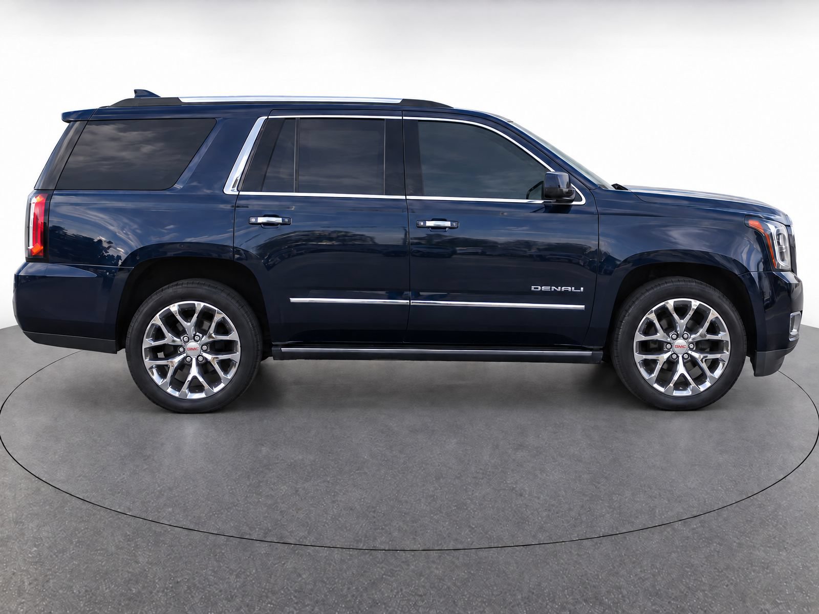 Used 2020 GMC Yukon Denali w/ Denali Ultimate Package RWD image 8
