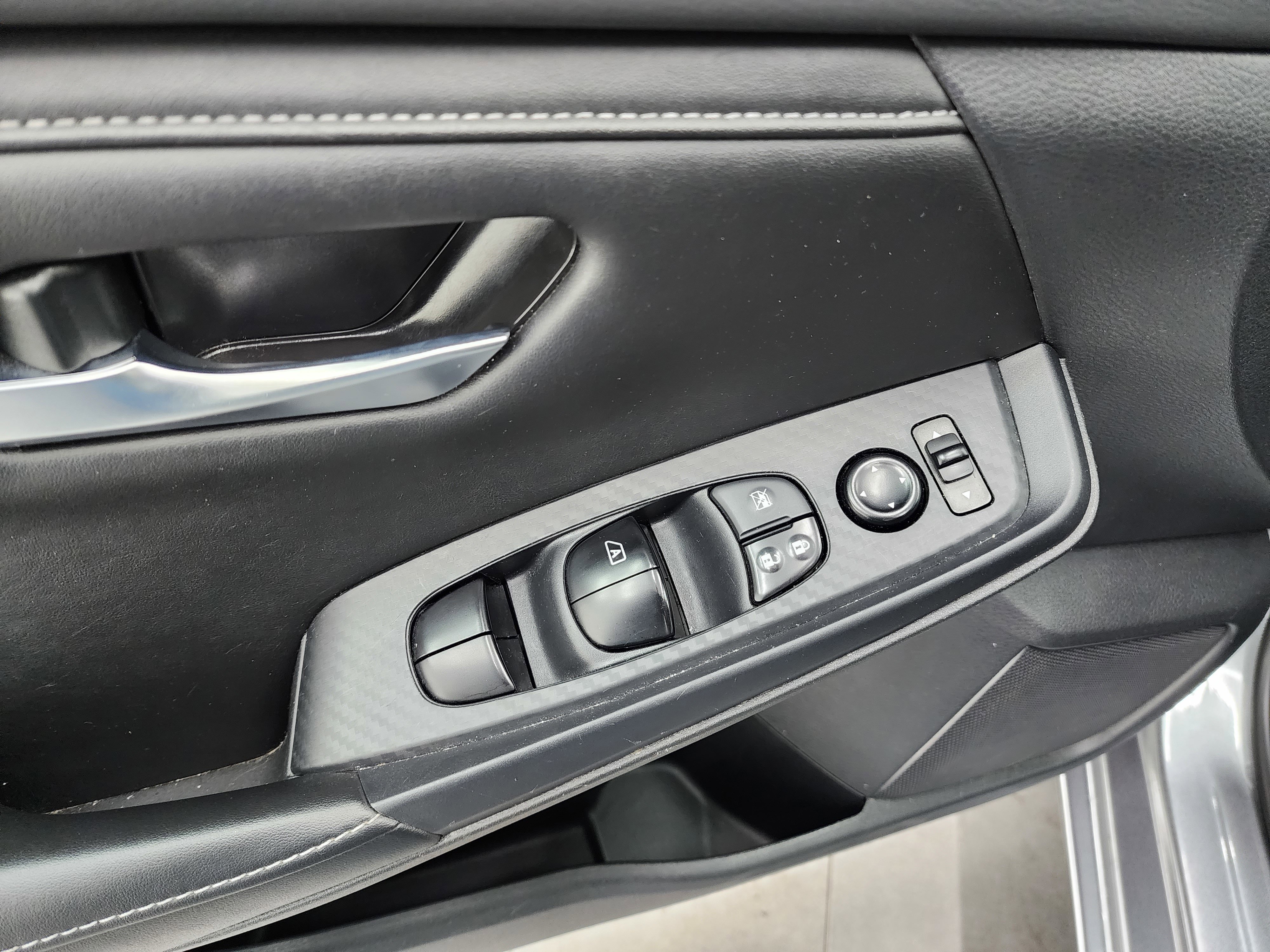 Used 2023 Nissan Sentra SV image 38