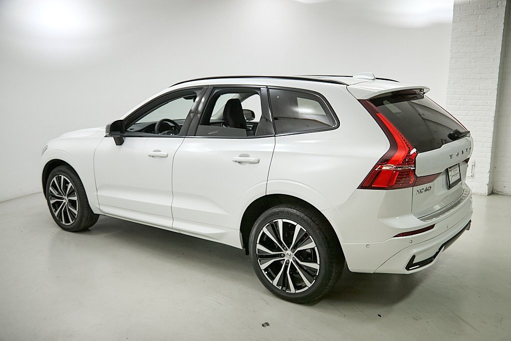 Certified 2023 Volvo XC60 B5 Plus w/ Protection Package Premier image 7
