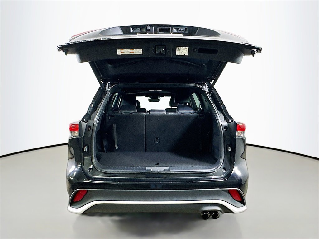 Used 2024 Toyota Highlander XSE image 36