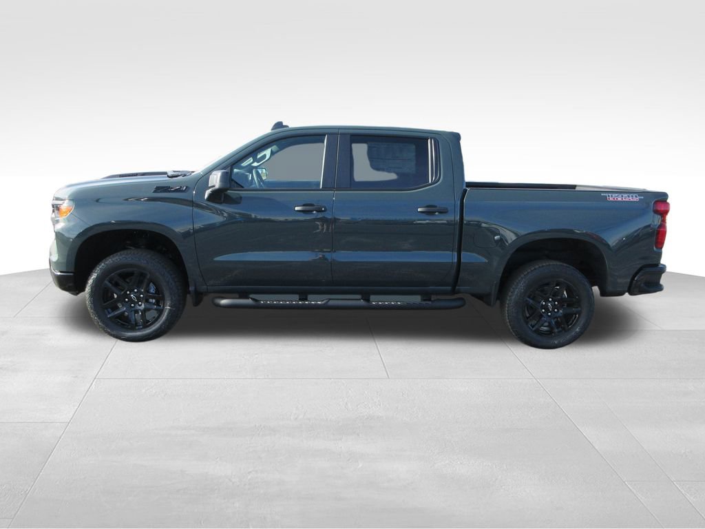 New 2026 Chevrolet Silverado 1500 Custom Trail Boss w/ Turbomax Blackout Package video 2