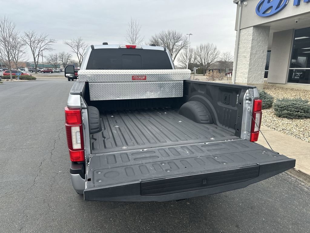 Used 2021 Ford F250 Platinum w/ FX4 Off-Road Package image 21