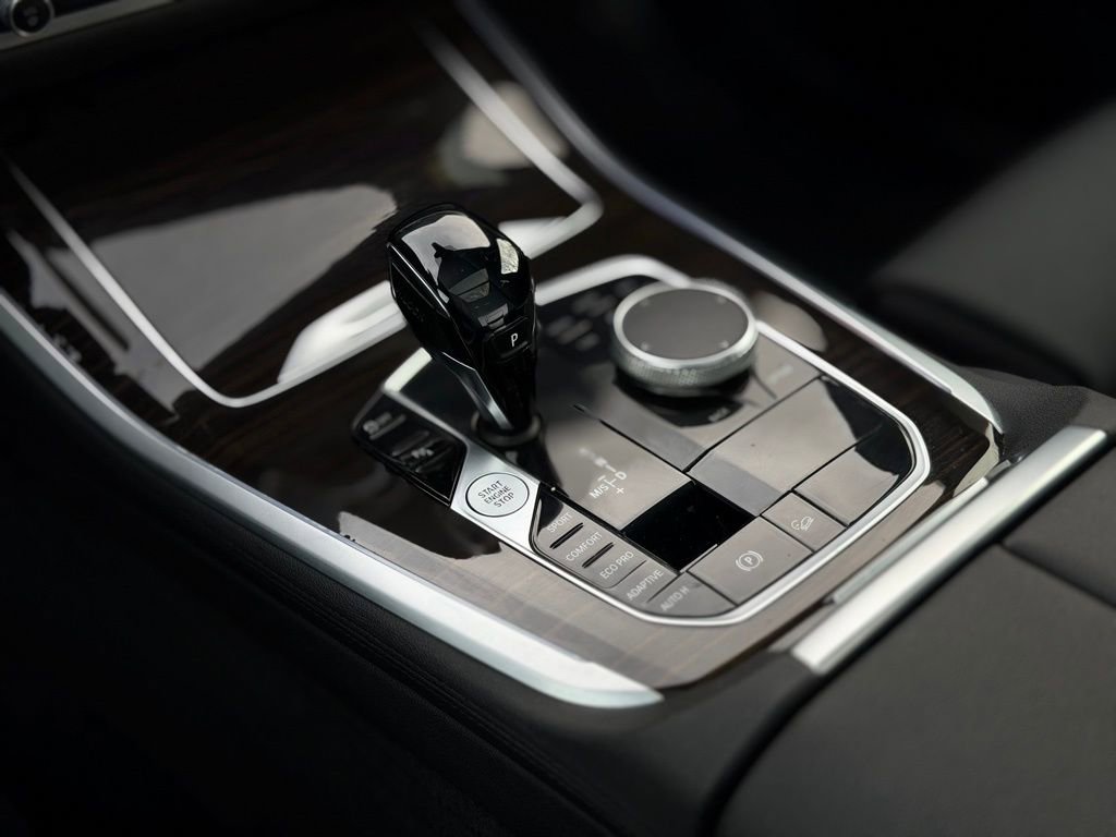 Used 2021 BMW X5 xDrive40i w/ Premium Package image 19