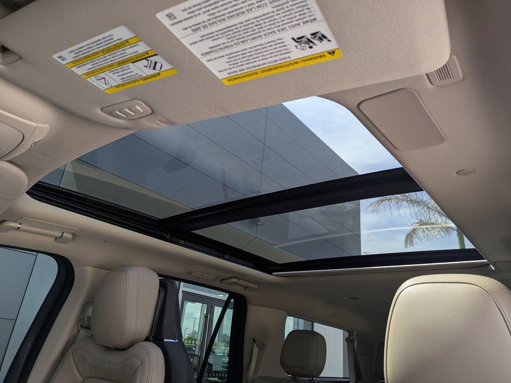 Certified 2024 Lincoln Navigator L Reserve image 25
