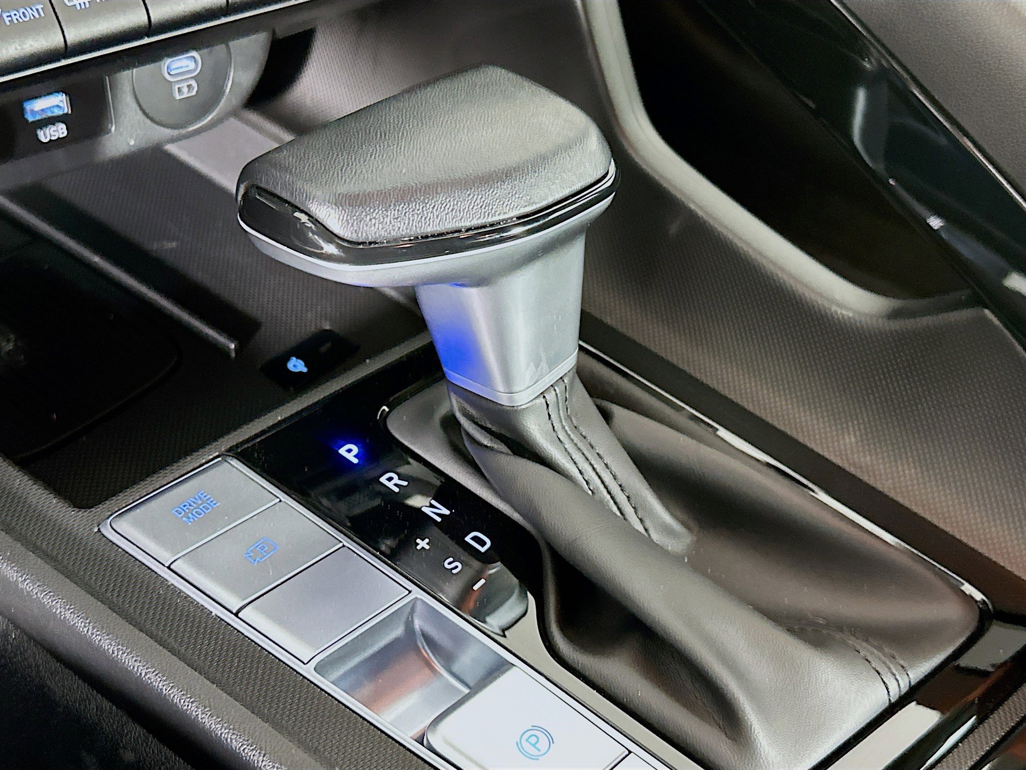 Used 2025 Hyundai Elantra SEL image 25